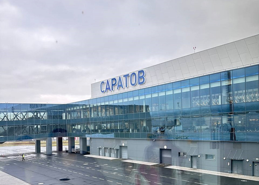 В аэропорту Саратова из-за ограничений задерживаются рейсы